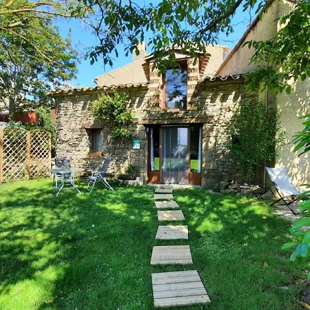 La Petite Maison Dans La Prairie Cassaignes Экстерьер фото