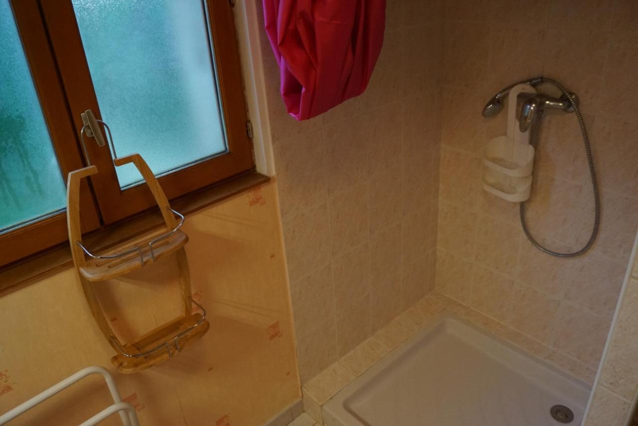 La Petite Maison Dans La Prairie Cassaignes Экстерьер фото